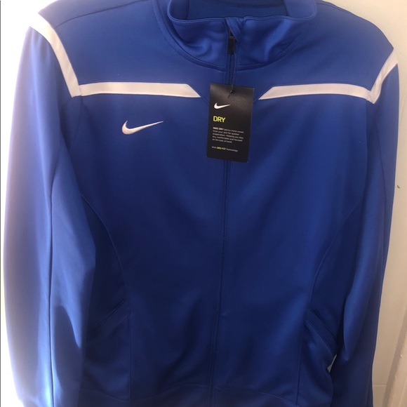 nike basketball jacket womens